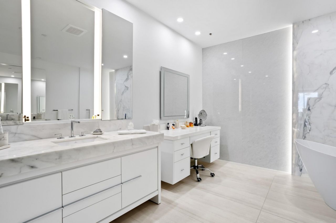 200 SE Mizner Boulevard, Unit 717, Boca Raton, FL 33432 Photo