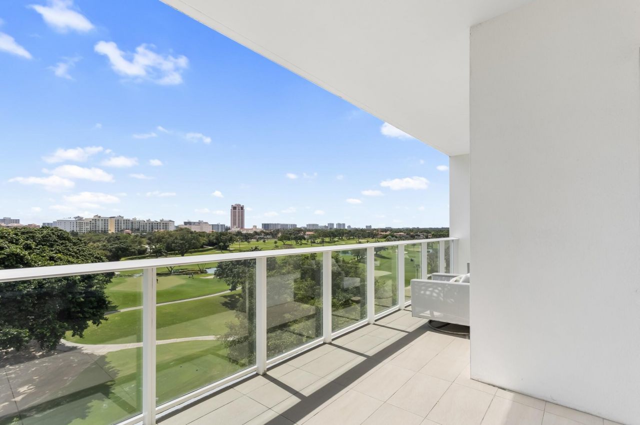 200 SE Mizner Boulevard, Unit 717, Boca Raton, FL 33432 Photo