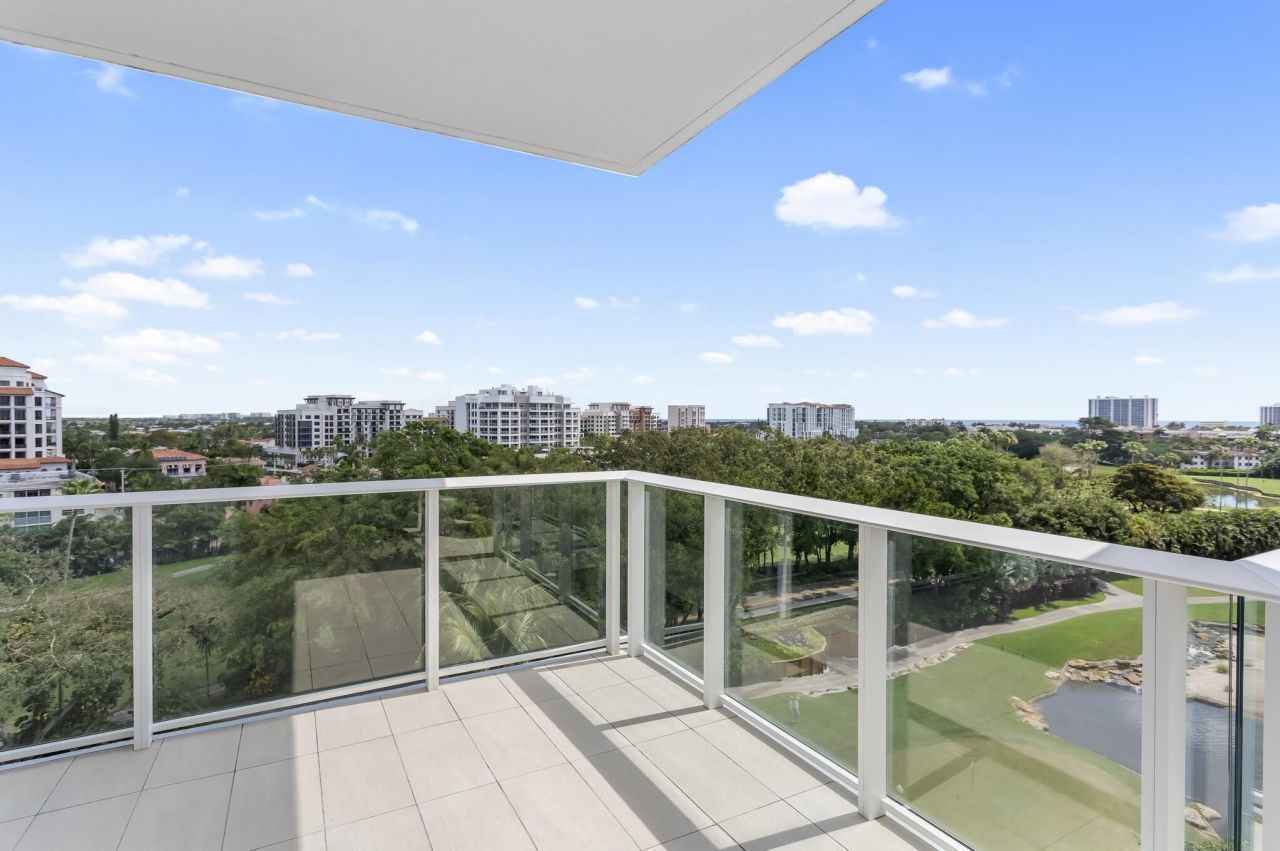 200 SE Mizner Boulevard, Unit 717, Boca Raton, FL 33432 Photo