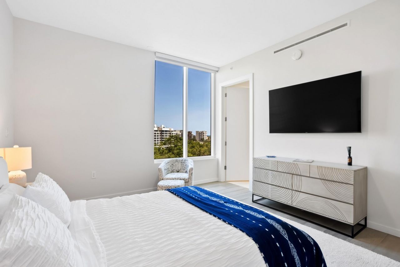 200 SE Mizner Boulevard, Unit 717, Boca Raton, FL 33432 Photo