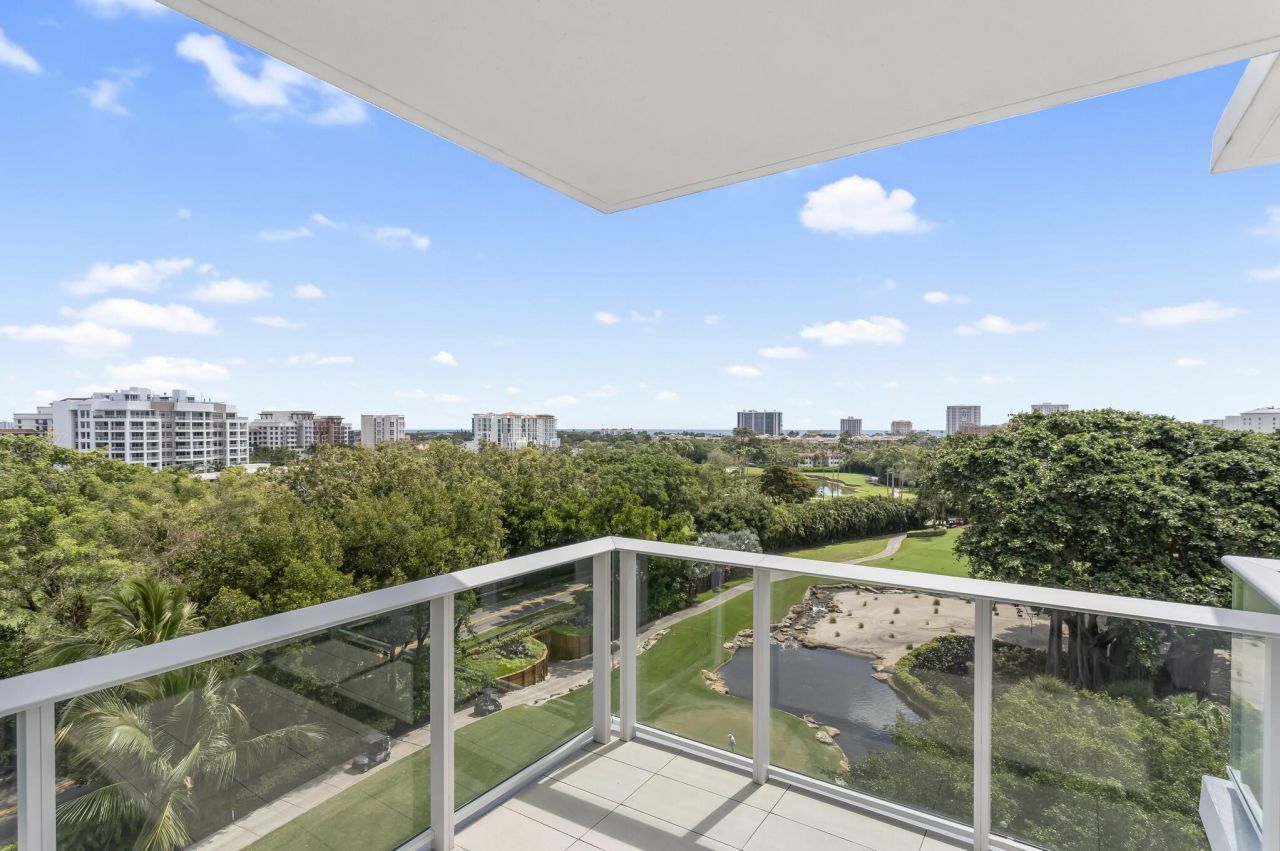 200 SE Mizner Boulevard, Unit 717, Boca Raton, FL 33432 Photo