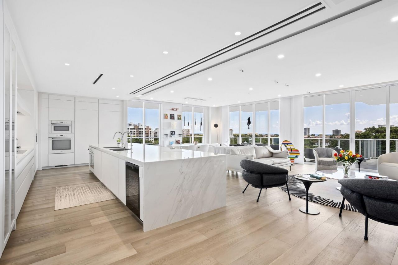 200 SE Mizner Boulevard, Unit 717, Boca Raton, FL 33432 Photo