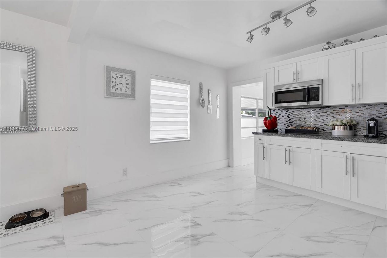 31 SW 58th Ct, Miami, FL 33144 Photo