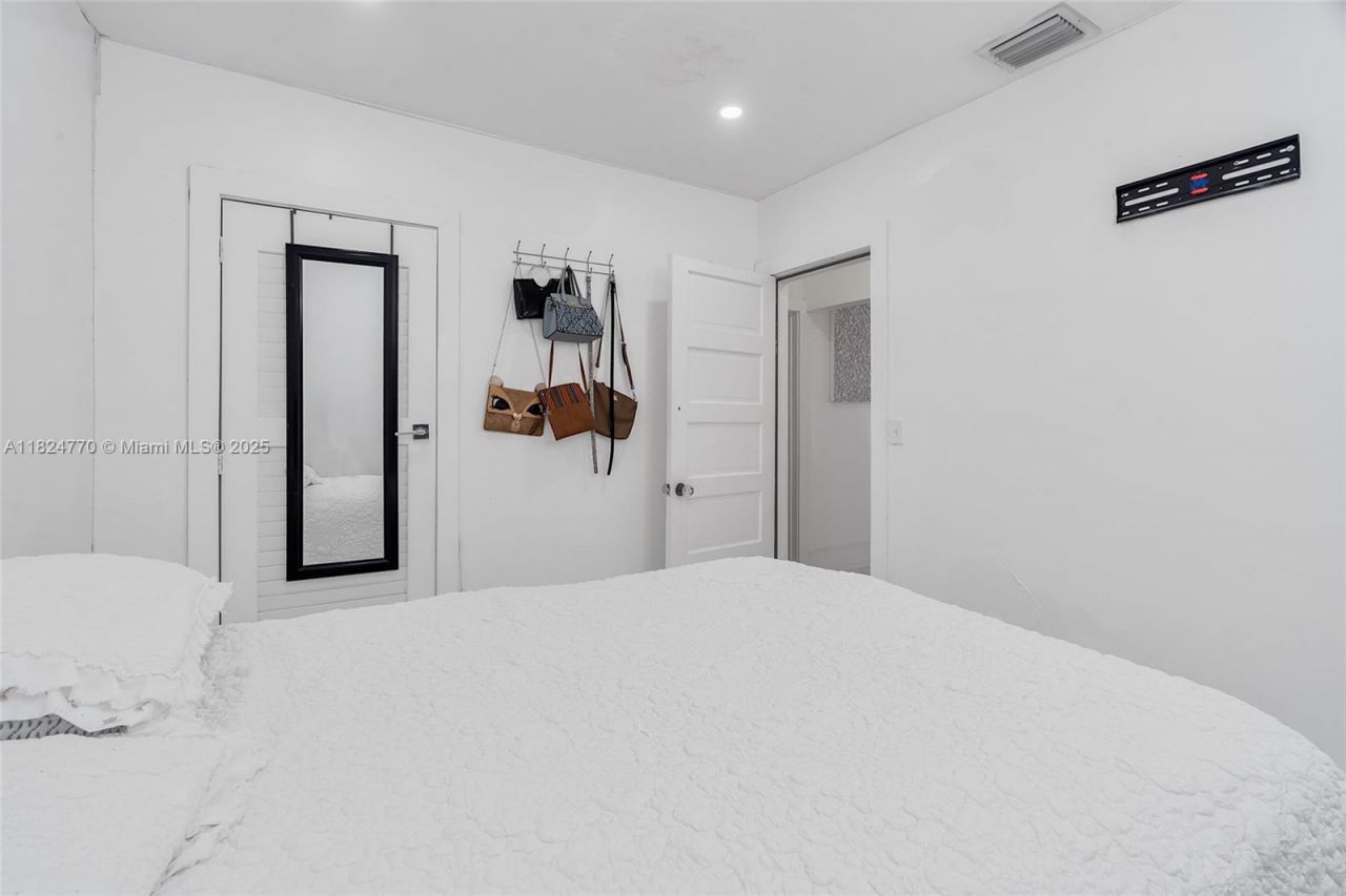 31 SW 58th Ct, Miami, FL 33144 Photo