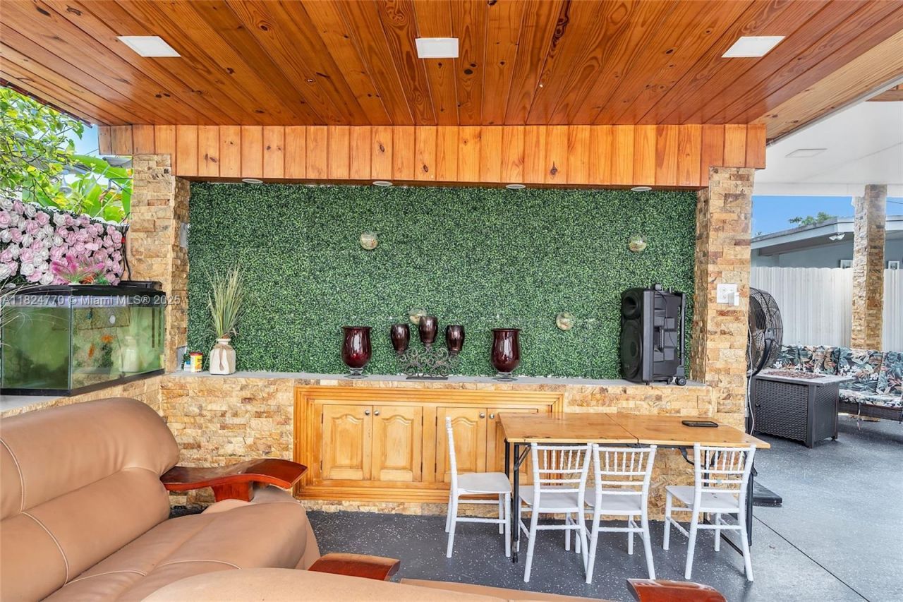 31 SW 58th Ct, Miami, FL 33144 Photo