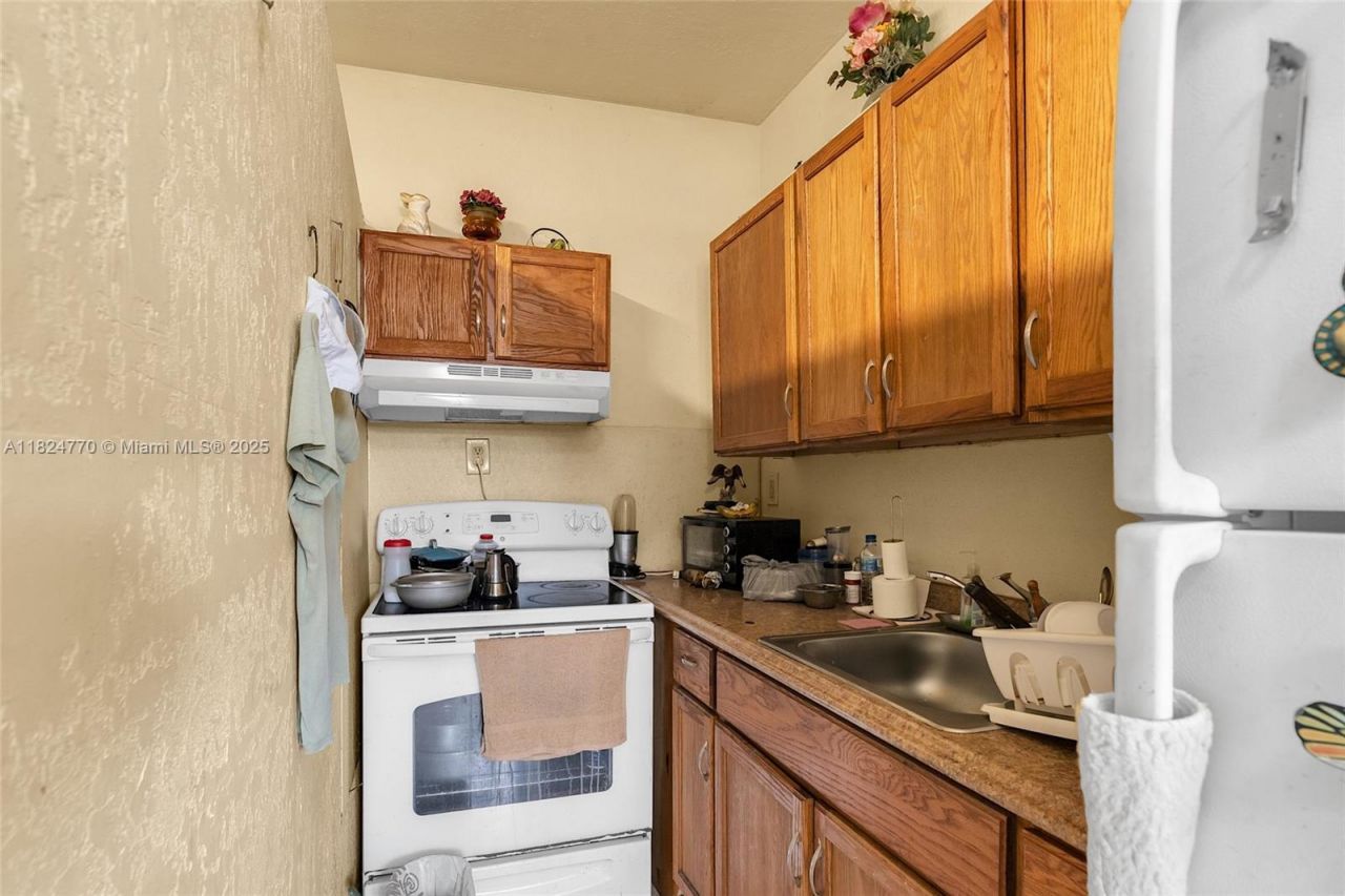 31 SW 58th Ct, Miami, FL 33144 Photo