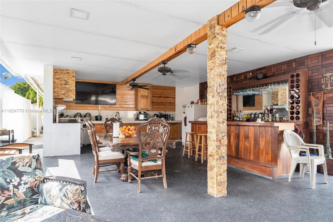 31 SW 58th Ct, Miami, FL 33144 Photo