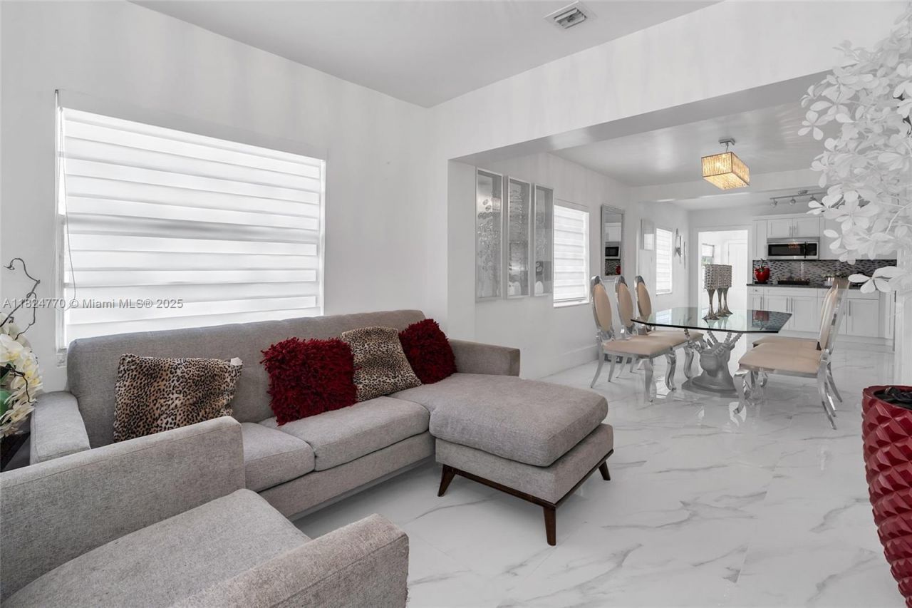 31 SW 58th Ct, Miami, FL 33144 Photo