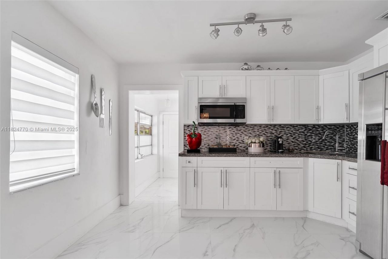 31 SW 58th Ct, Miami, FL 33144 Photo