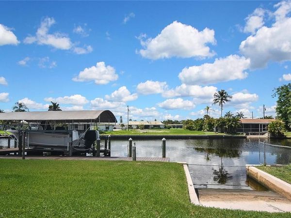 467 Stipe ST, NORTH FORT MYERS, FL 33903