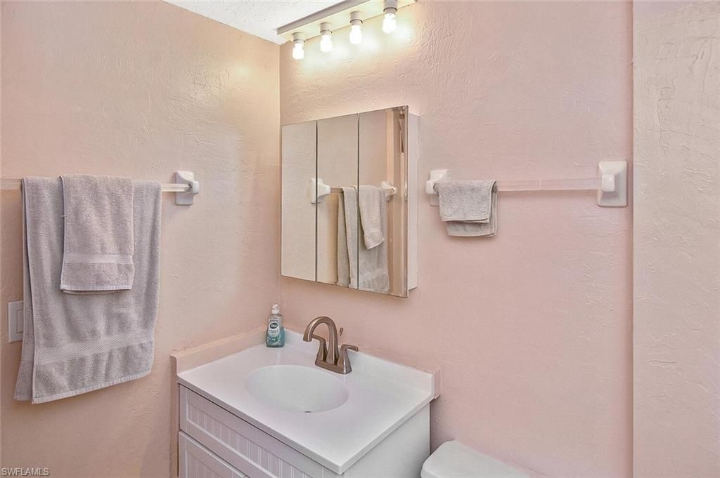 467 Stipe St, North Fort Myers, FL 33903 Photo