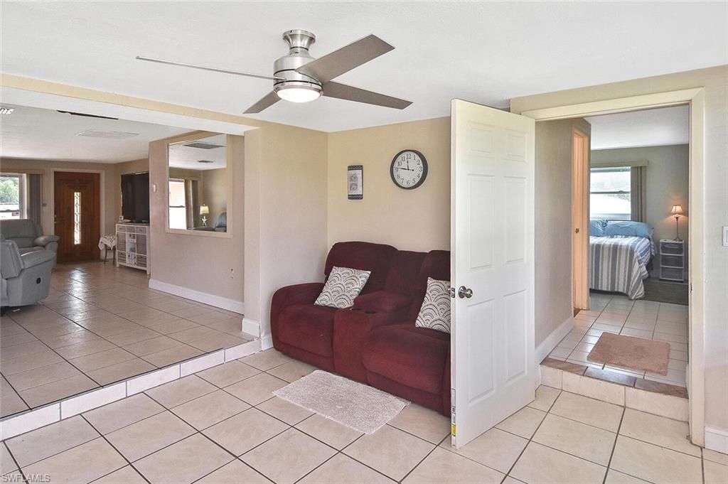 467 Stipe St, North Fort Myers, FL 33903 Photo