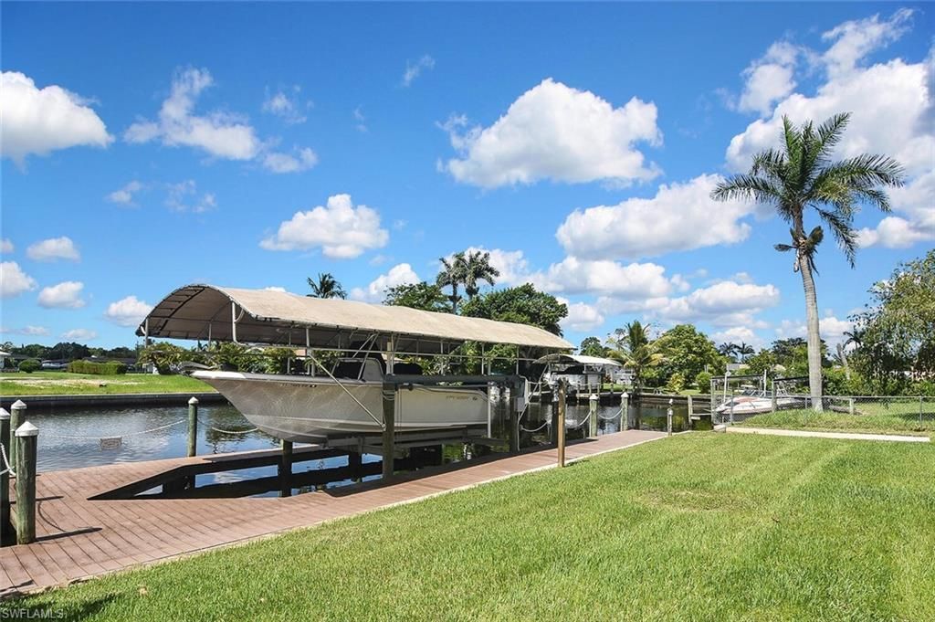 467 Stipe St, North Fort Myers, FL 33903 Photo