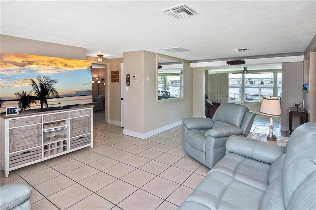 467 Stipe St, North Fort Myers, FL 33903 Photo