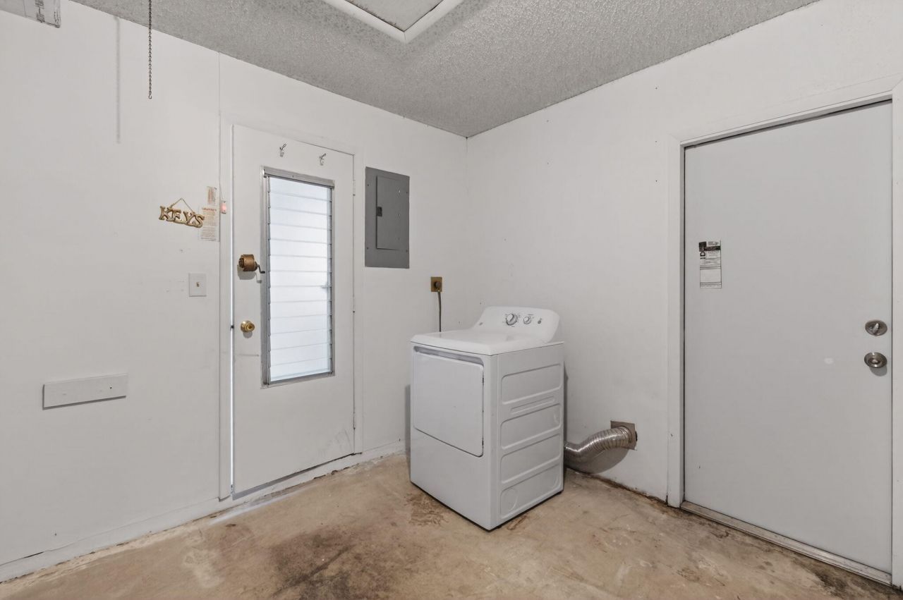 2080 SW 14th Avenue, Boynton Beach, FL 33426 Photo