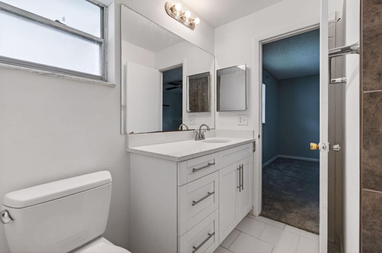 2080 SW 14th Avenue, Boynton Beach, FL 33426 Photo