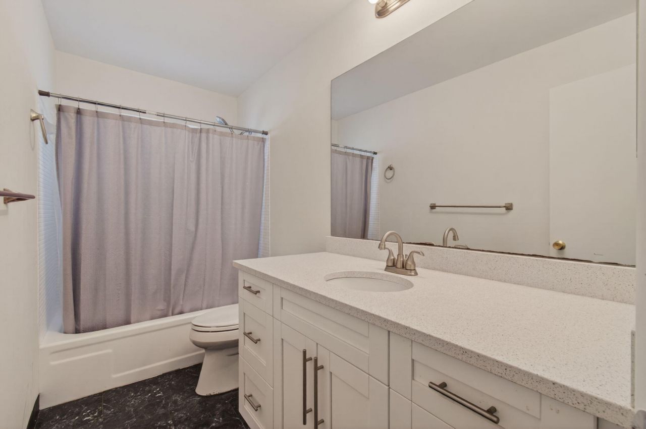 2080 SW 14th Avenue, Boynton Beach, FL 33426 Photo