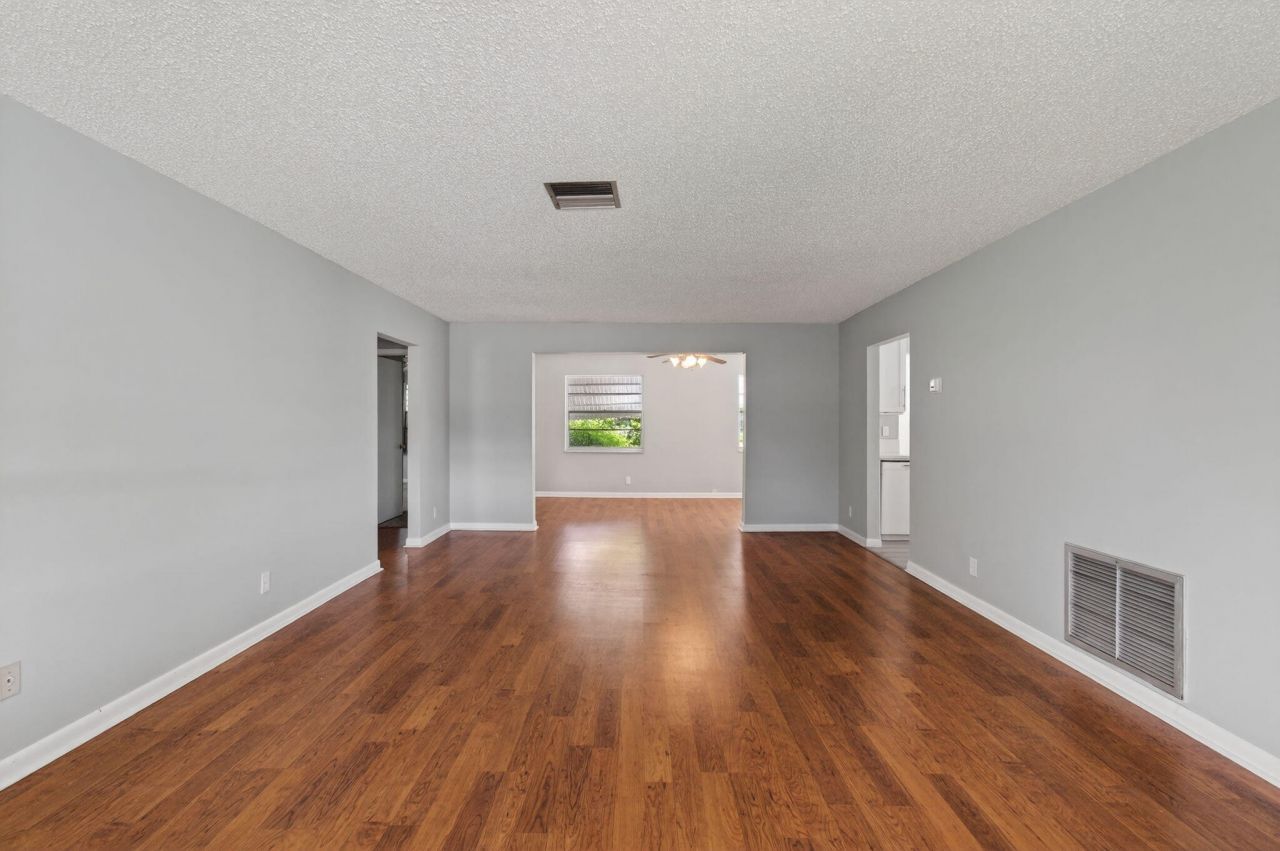 2080 SW 14th Avenue, Boynton Beach, FL 33426 Photo