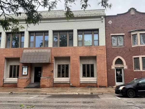 139 S CHERRY Street, Galesburg, IL 61401