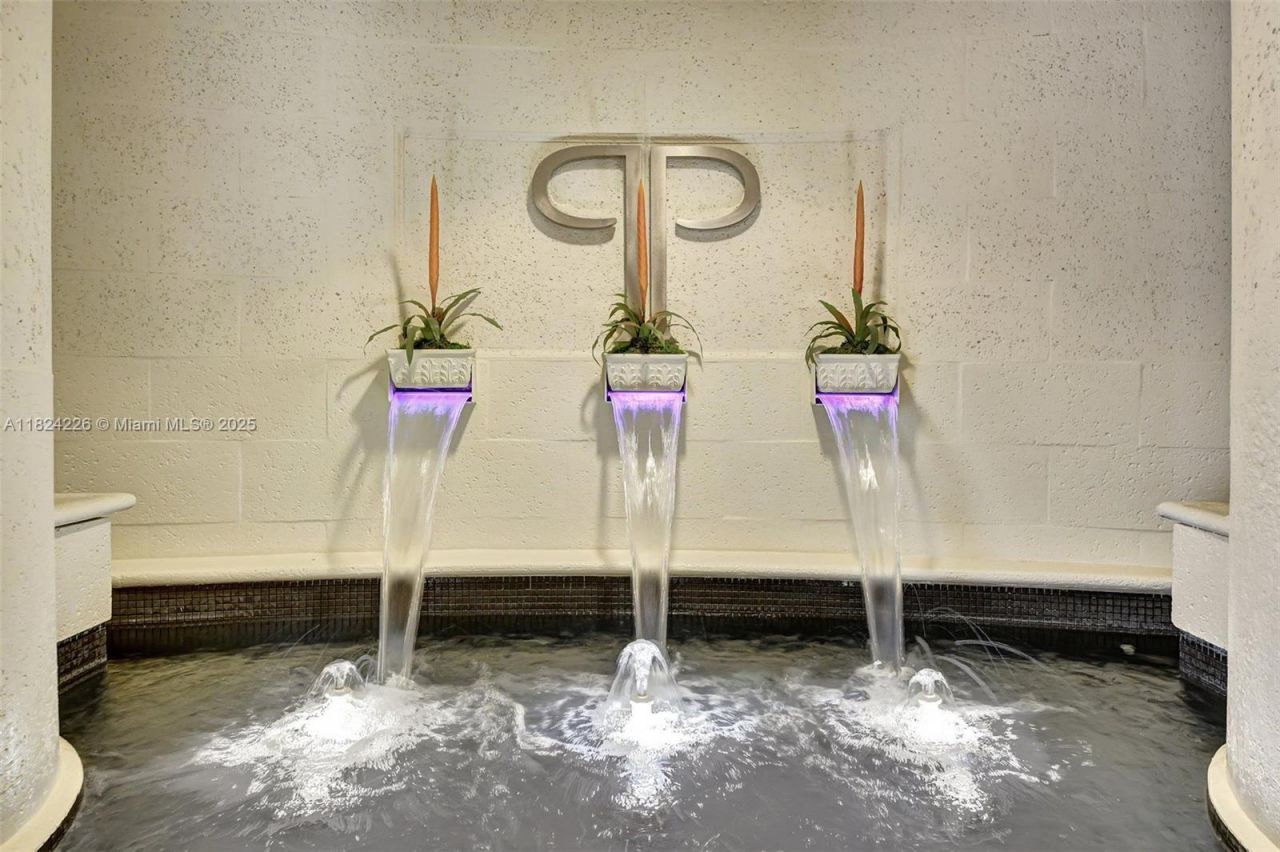 99 SE Mizner Blvd, Unit 821, Boca Raton, FL 33432 Photo