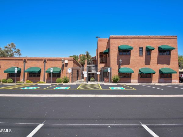 2701 N 16TH Street, Unit 211, Phoenix, AZ 85006