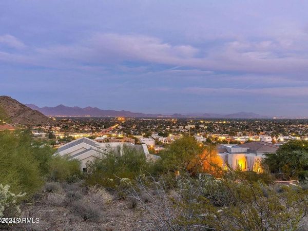 12846 N NANCY JANE Lane, Unit 4, Phoenix, AZ 85022