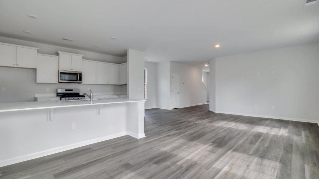 134 Twickenham Loop Photo 7