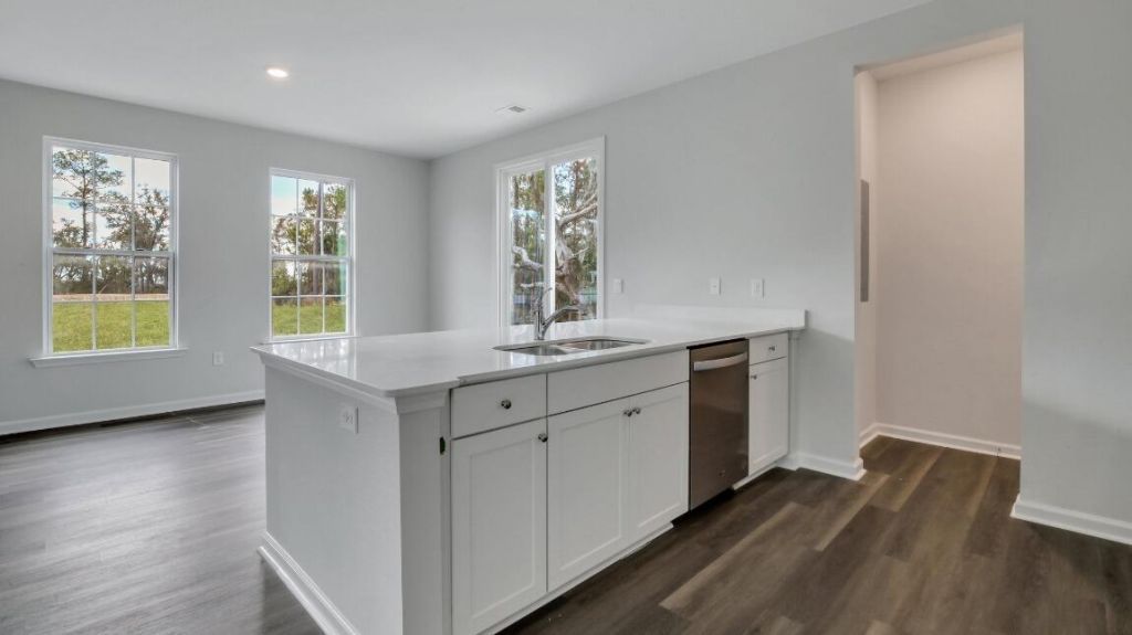 134 Twickenham Loop Photo 9