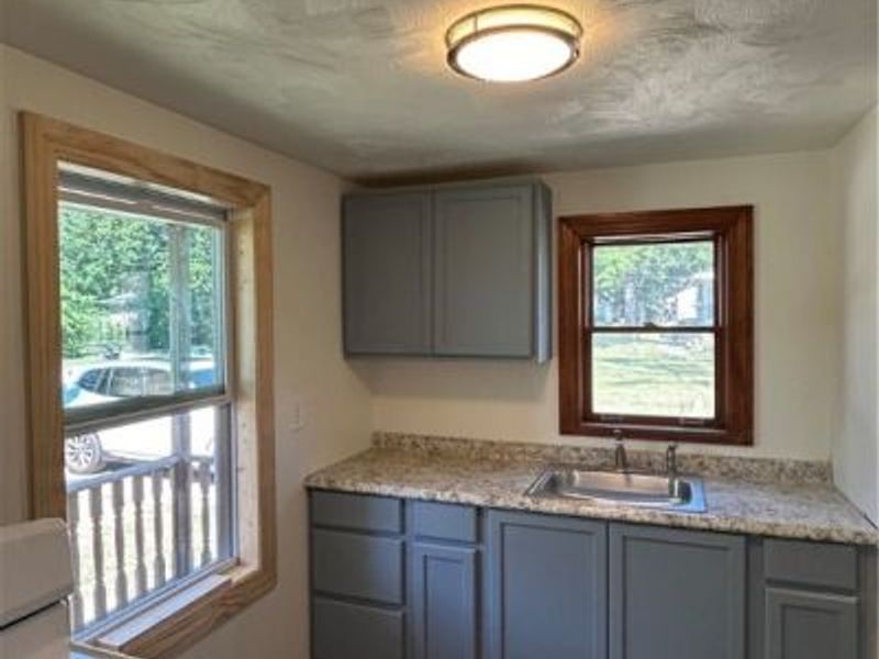 21860 Louis Road, Bedford Heights, OH 44146 Photo 9