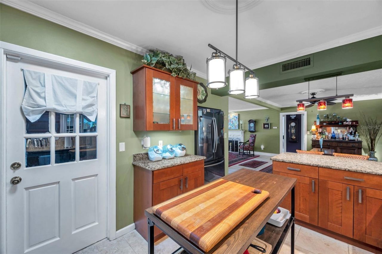 3898 49th Avenue S, Saint Petersburg, FL 33711 Photo