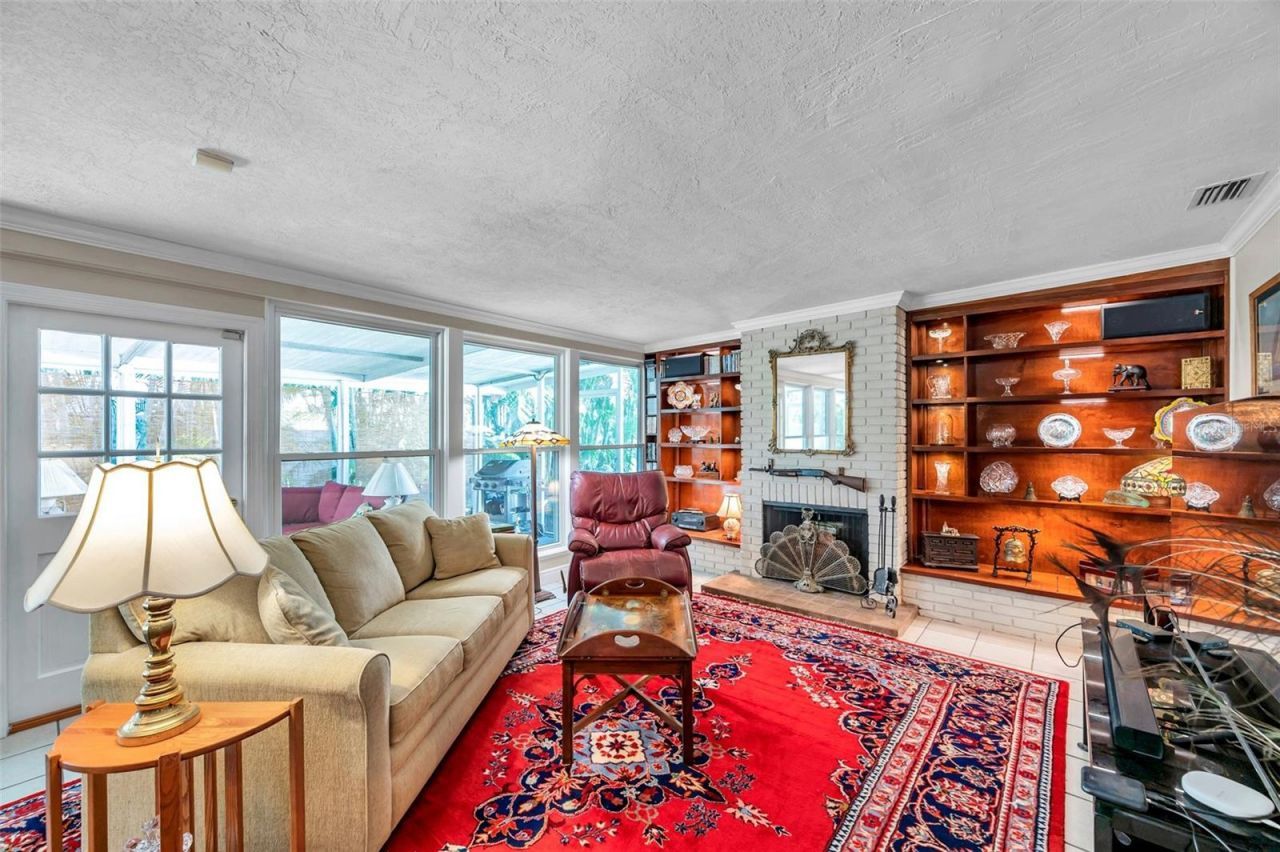 3898 49th Avenue S, Saint Petersburg, FL 33711 Photo