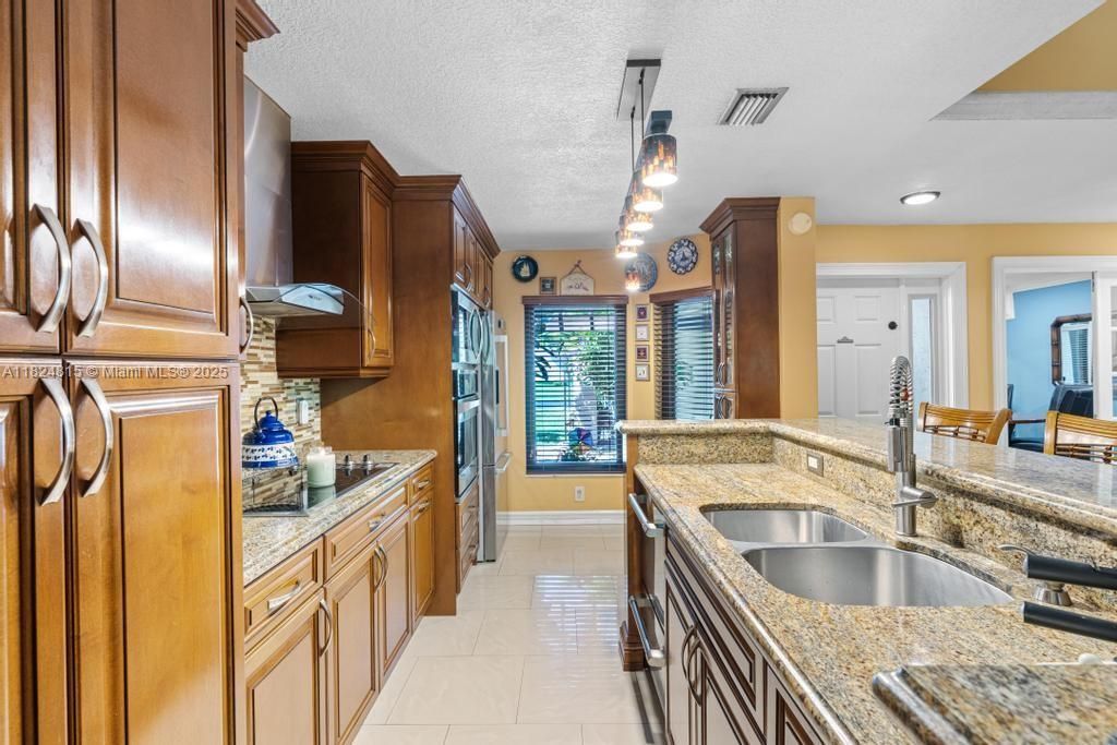 10091 SW 137th Pl, Miami, FL 33186 Photo