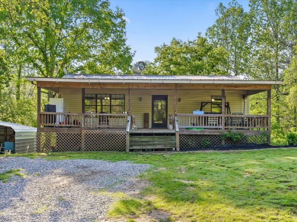 553 Back Valley Road, Trenton, GA 30752