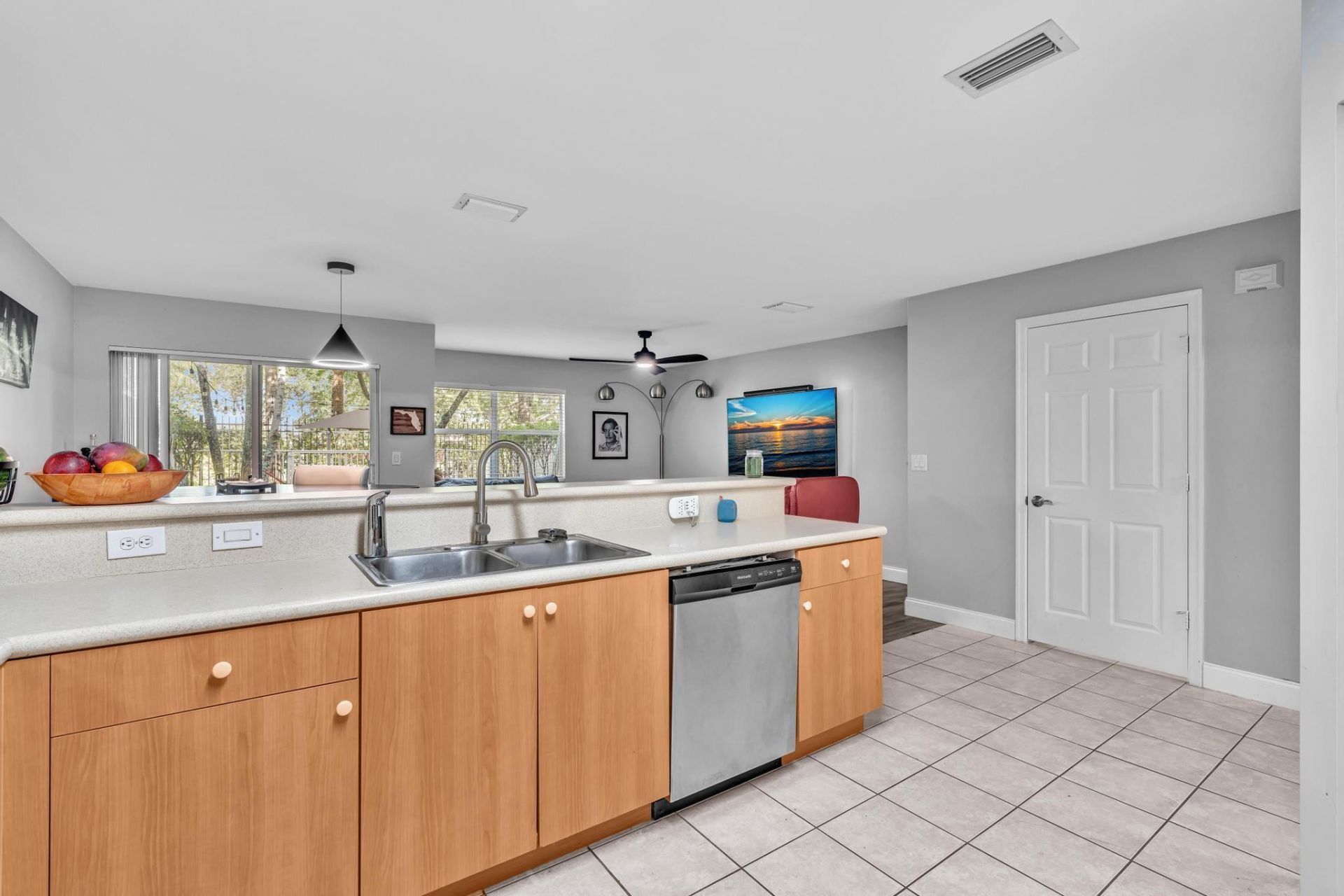 753 Imperial Lake Road, Unit 753, West Palm Beach, FL 33413 Photo