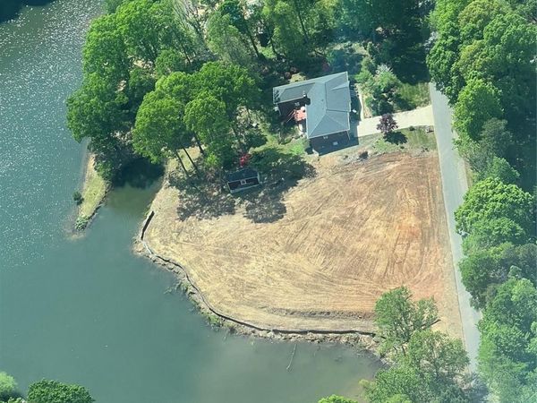 214 Farmstead Lane, Mooresville, NC 28117