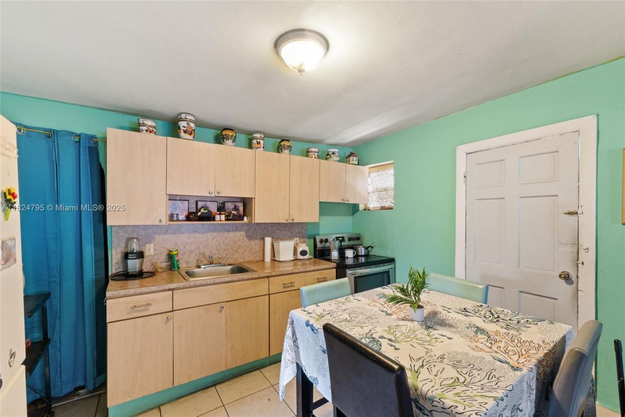 50 NW 34th Ter, Miami, FL 33127 Photo