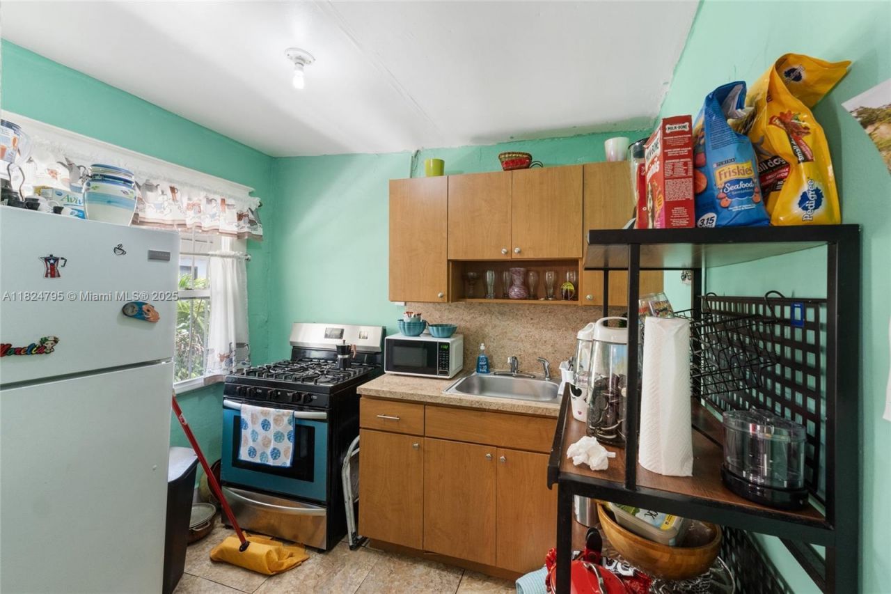 50 NW 34th Ter, Miami, FL 33127 Photo