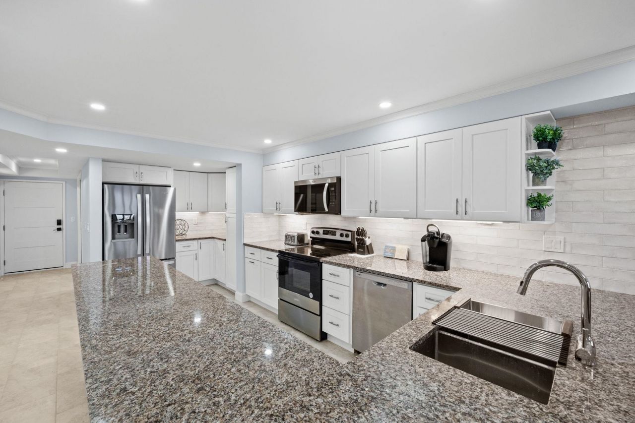 2445 W Gulf Dr, Unit E6, Sanibel, FL 33957 Photo