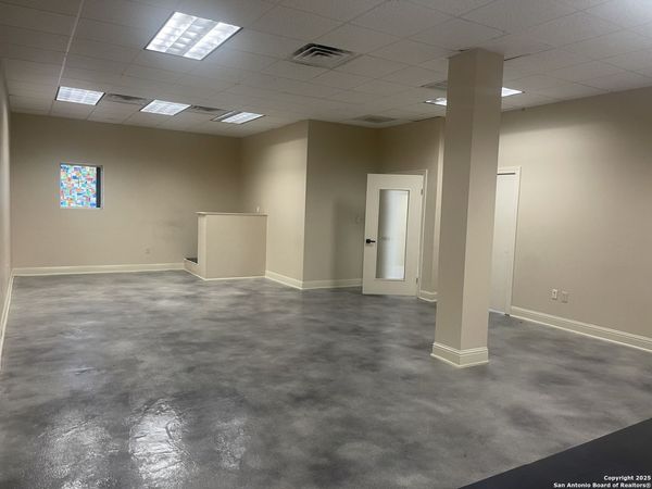 2602 N Main, San Antonio, TX 78212