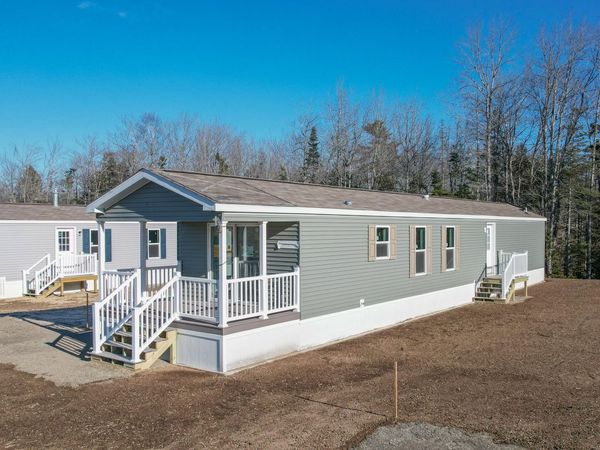 3 Goose Neck Road, Hancock, ME 04640