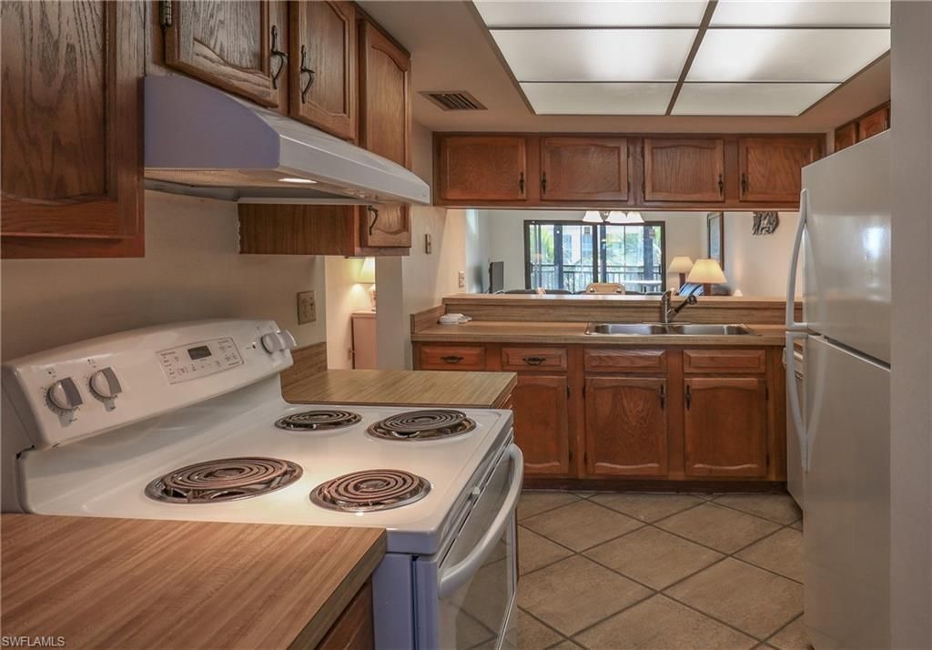 4265 Bay Beach Ln, Unit 524, Fort Myers Beach, FL 33931 Photo