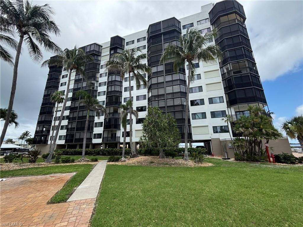 4265 Bay Beach Ln, Unit 524, Fort Myers Beach, FL 33931 Photo
