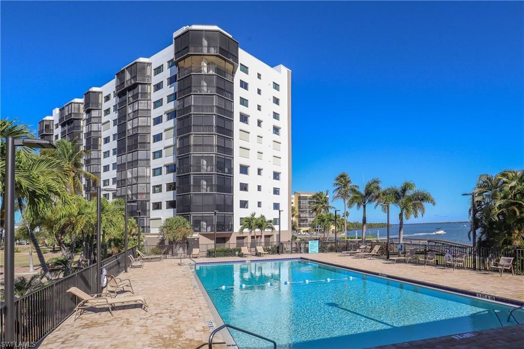 4265 Bay Beach Ln, Unit 524, Fort Myers Beach, FL 33931 Photo