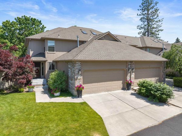 3001 S Winthrop Ln, Spokane, WA 99203