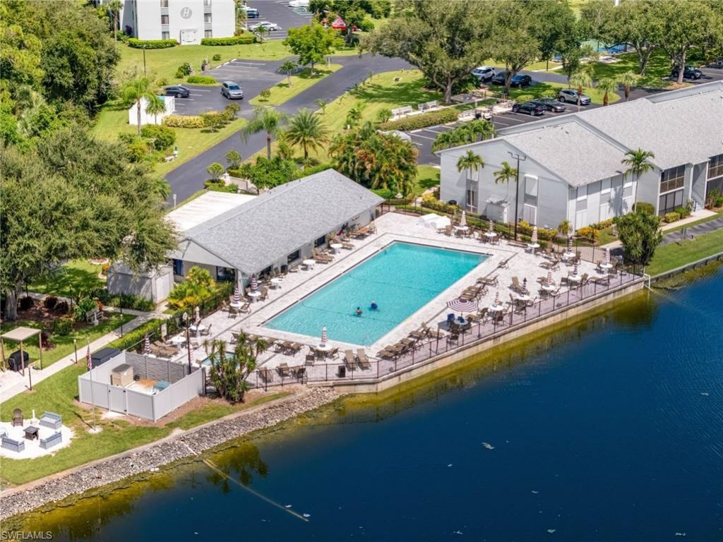 9950 Sailview Ct, Unit 12, Fort Myers, FL 33905 Photo