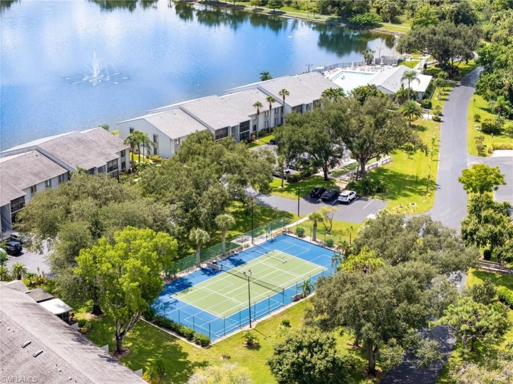 9950 Sailview Ct, Unit 12, Fort Myers, FL 33905 Photo
