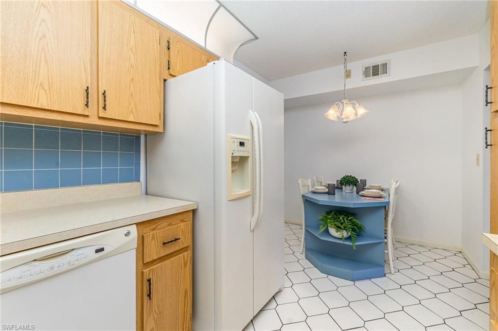 9950 Sailview Ct, Unit 12, Fort Myers, FL 33905 Photo