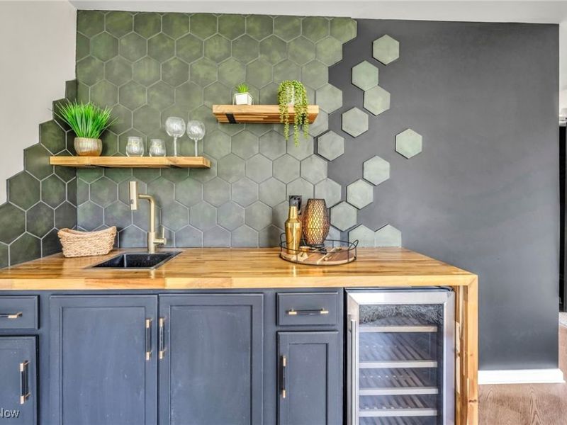 1423 Kenilworth Avenue, Cleveland, OH 44113 Photo 36