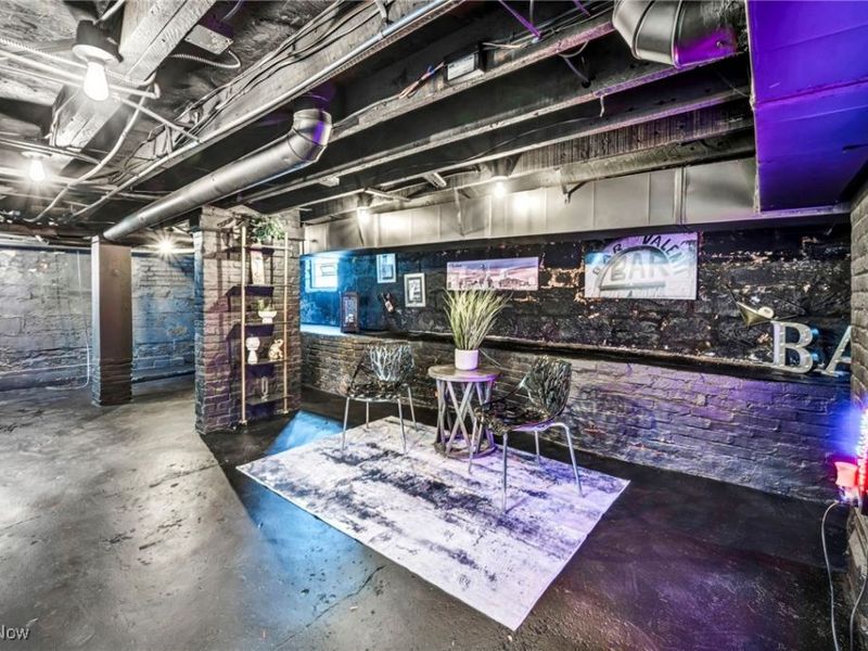 1423 Kenilworth Avenue, Cleveland, OH 44113 Photo 43