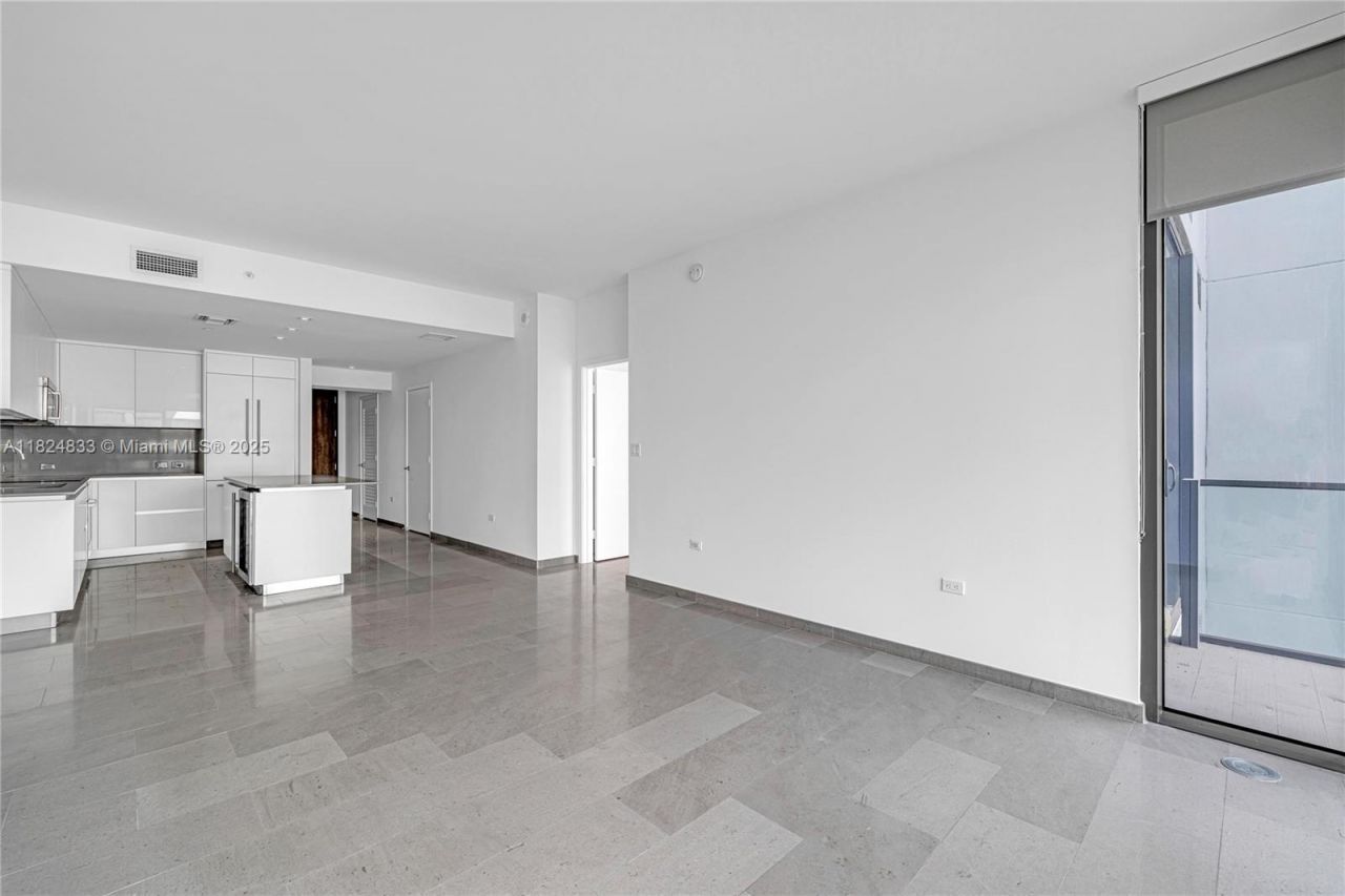 88 SW 7th St, Unit 1006, Miami, FL 33130 Photo